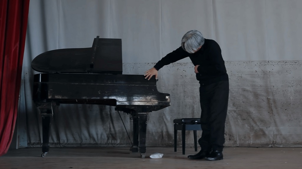 ryuichi sakamoto playing the orchestra 2014 lossless